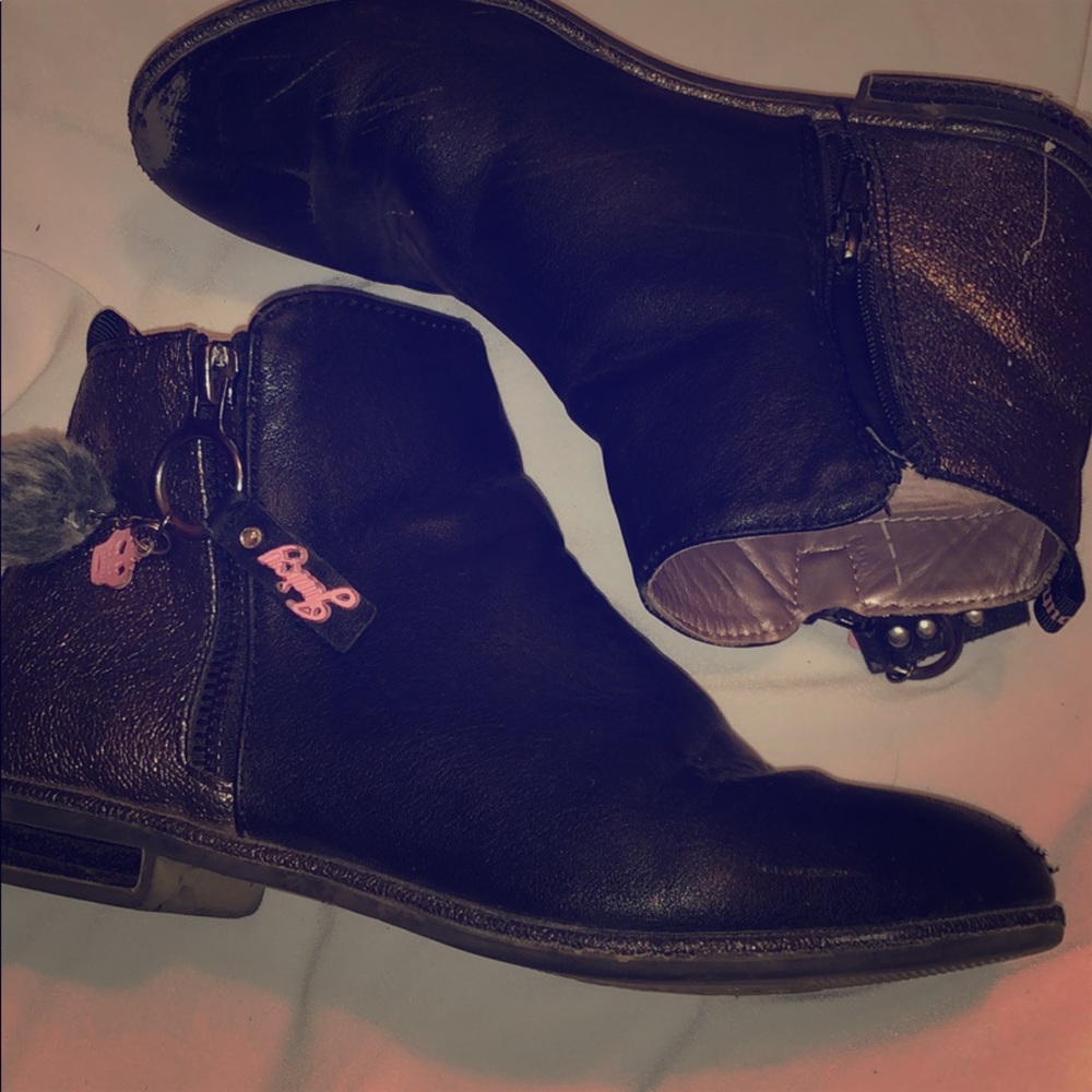 Juicy couture boots